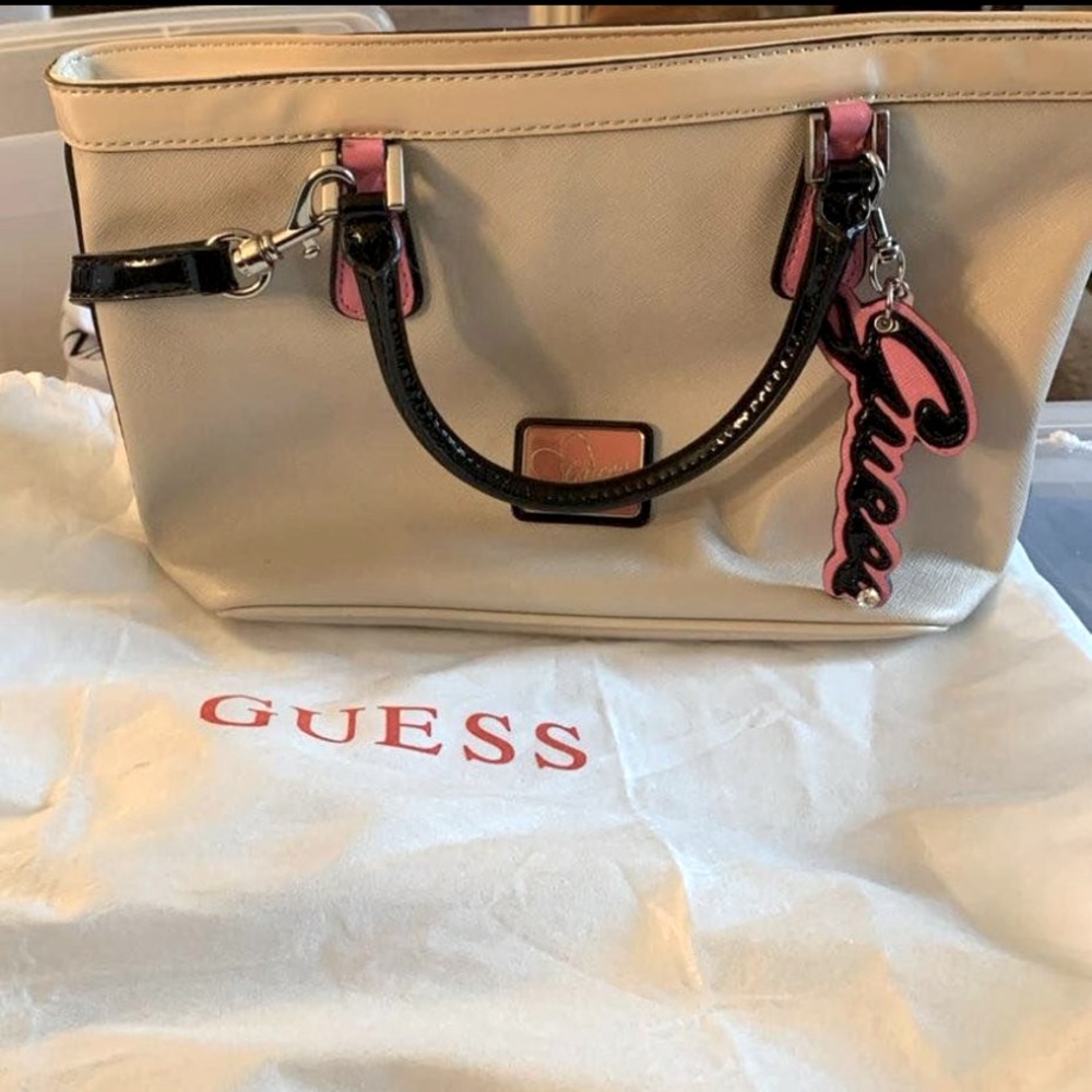 Handbag-Guess with dust bag